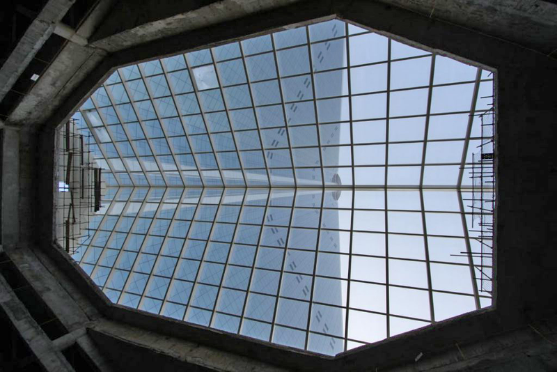 Illustration for article titled First Images Inside North Korea's Ghost Skyscraper